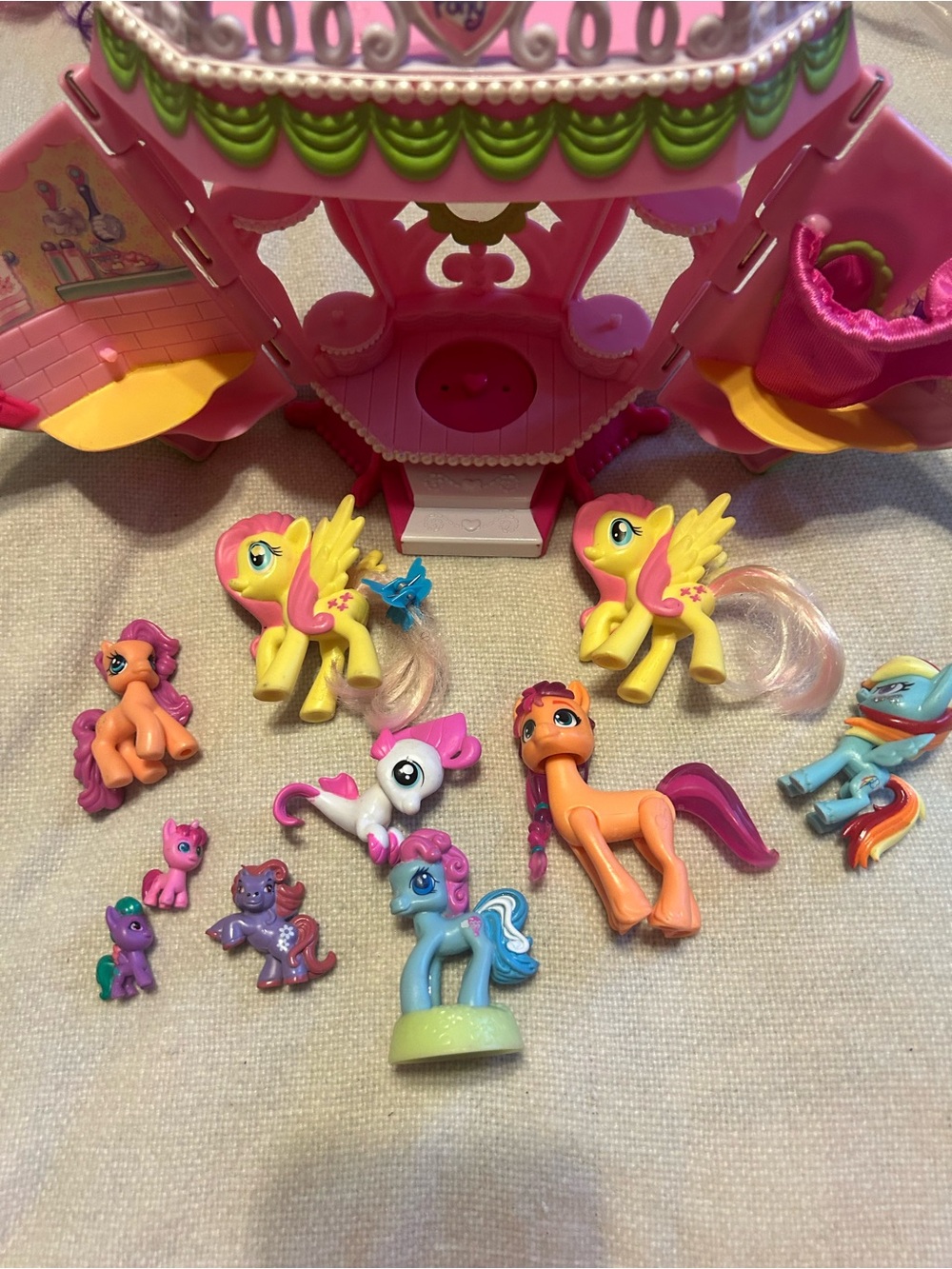 My Little Pony La Ti Da hair and spa with ponies